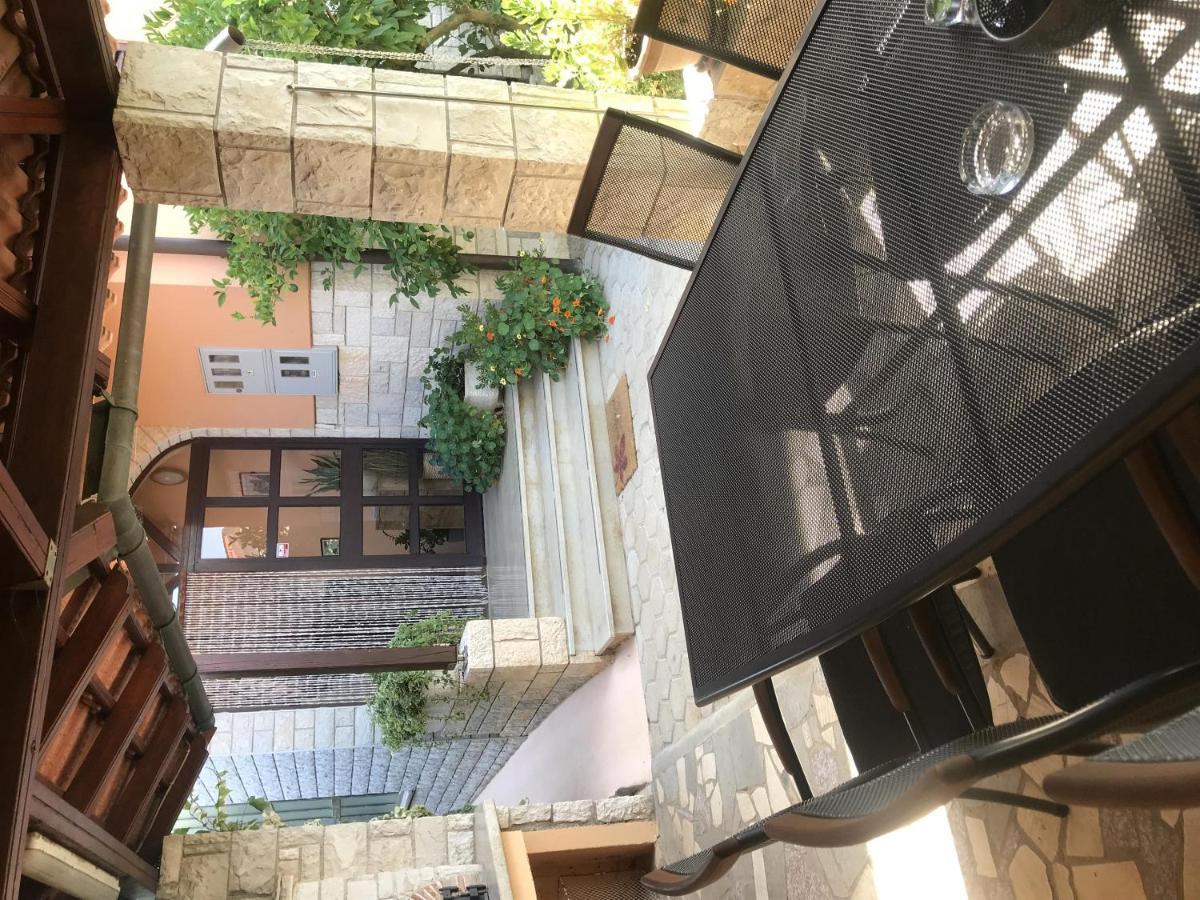 Apartment Ecio Vinkuran Kültér fotó
